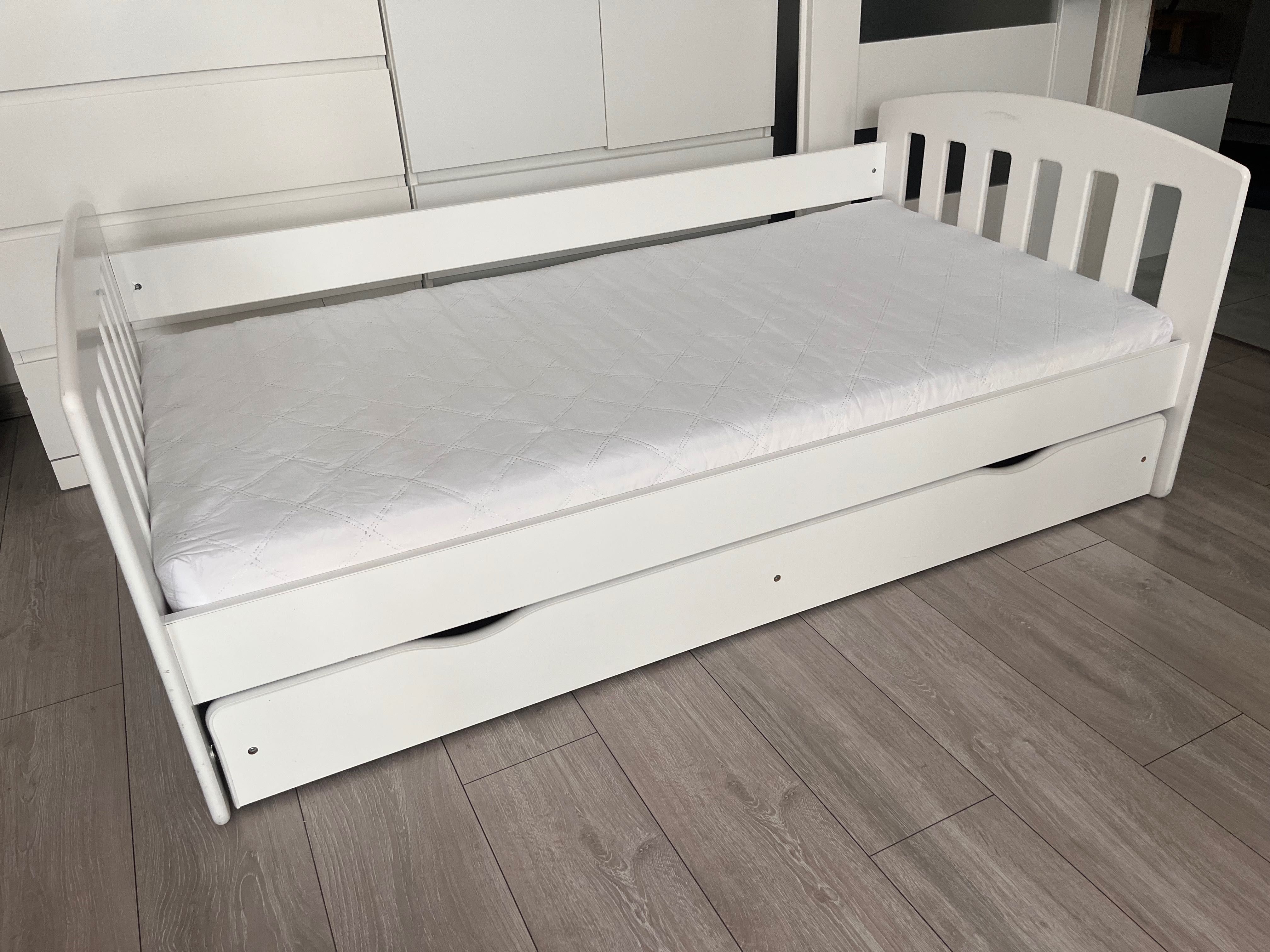 Łóżko 80x160 z materacem