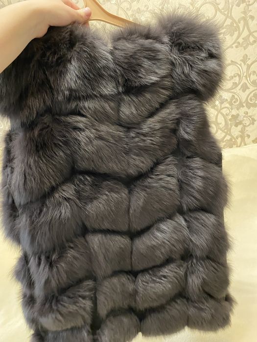 Меховая жилетка состояние хорошее