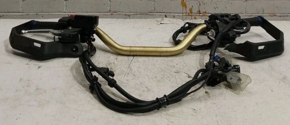 HONDA CRF 1100 AFRICA KIEROWNICA PRZEŁĄCZNIK POMPKA HAMULCA SPRZĘGŁA