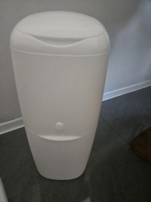 Kosz na pieluchy pampersy