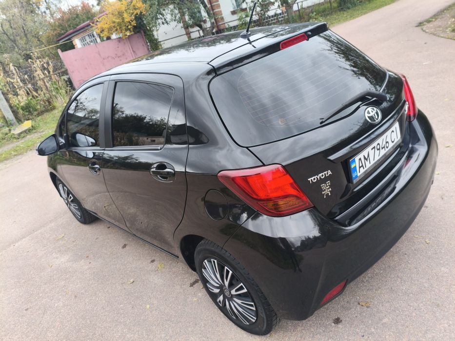 Продам TOYOTA YARIS 14р.в