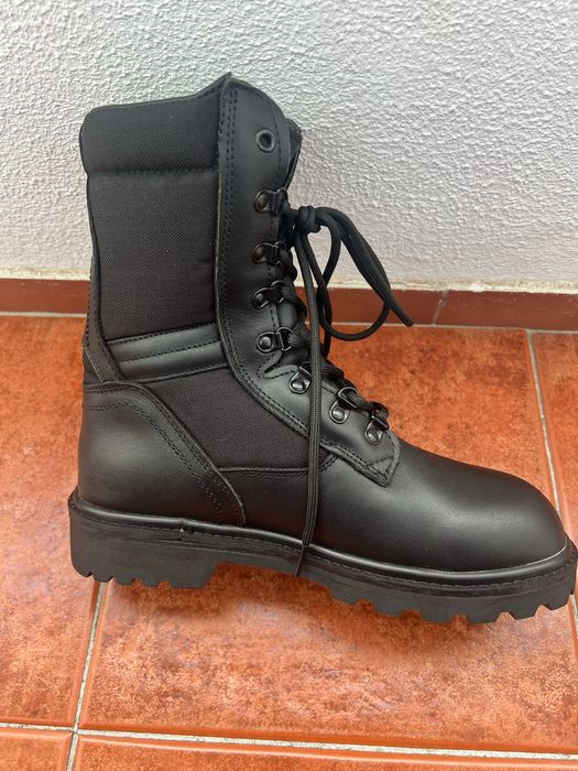 Bota Militar de pele