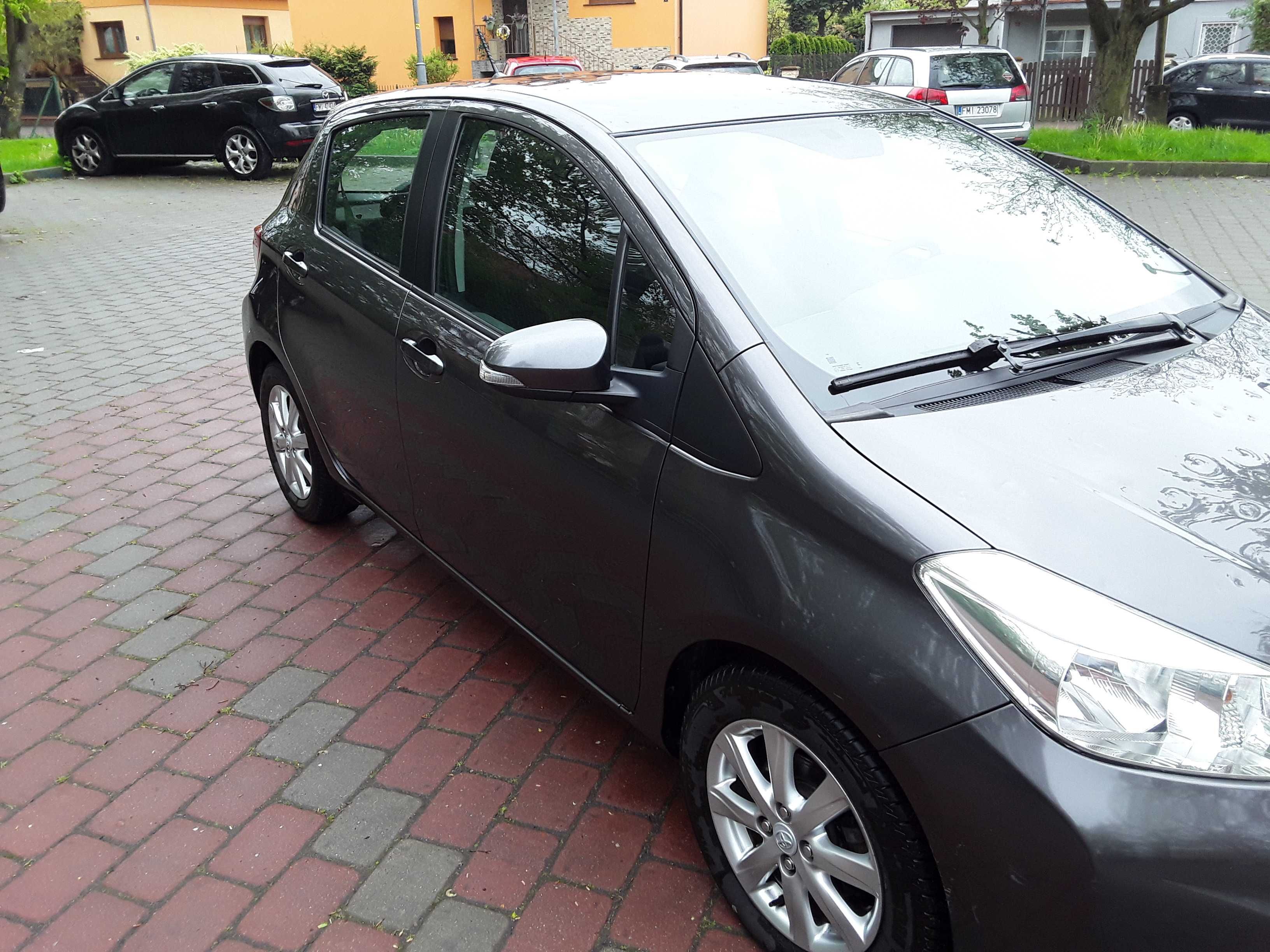 Toyota Yaris 1.3 benzyna