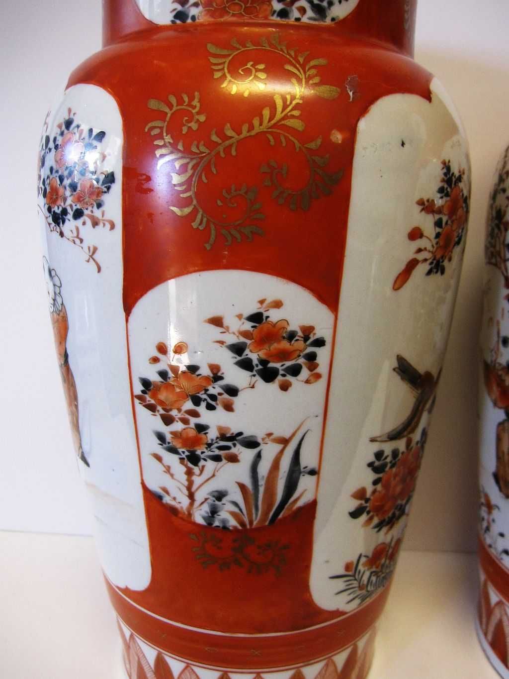 2 grandes antigas jarras asiáticas pintadas à mão e assinadas