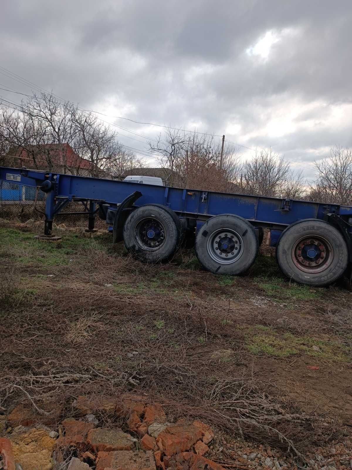 Причеп контейнеровоз та лапи