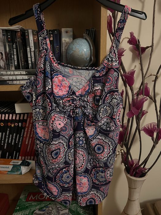 Blusas em bom estado