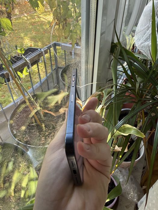 B. ŁADNY Apple iPhone 15 Pro Max 512GB Niebieski Tytan / KONDYCJA 91%