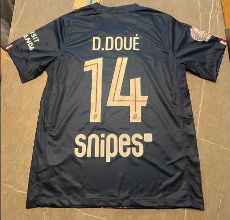nowa koszulka domowa sezon 25/26 r. M PSG Desire Doue