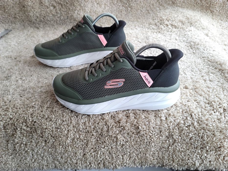 SKECHERS р 39-40 Америка Оригінал! Бігові кроссовки