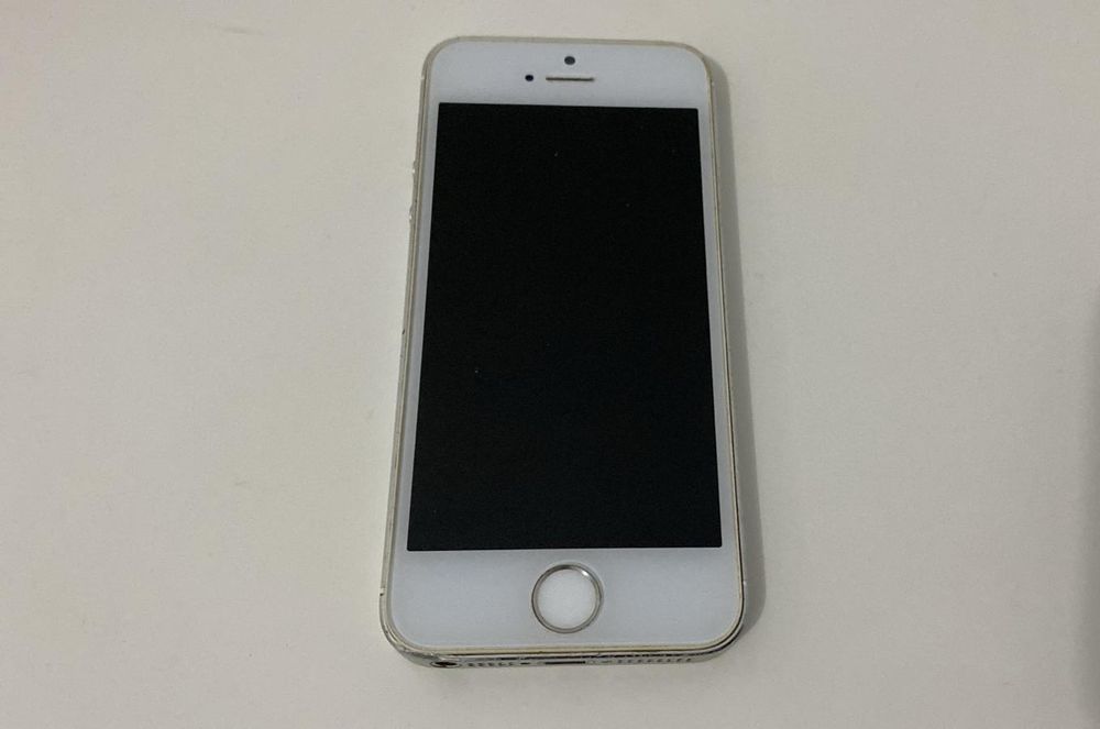 iPhone 5s – Usado, em ótimo estado de funcionamento