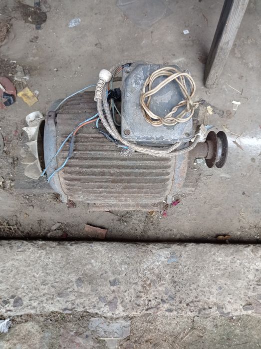 Мотор на 3 фази 5,5 кл