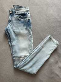 Spodnie jeansowe r M