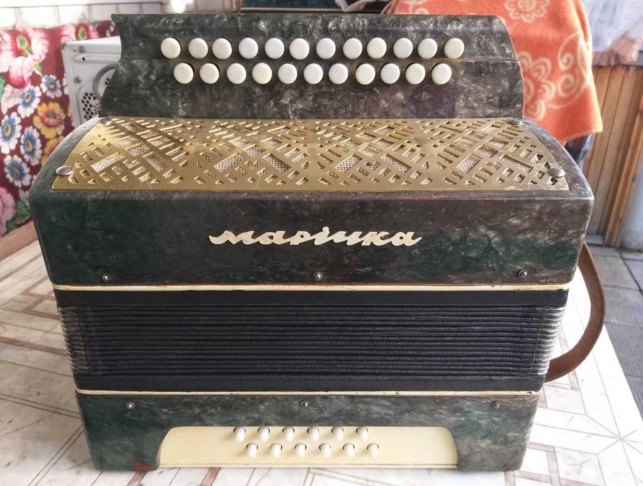 Продажа, ремонт, покупка баянов/ гармоней / аккордеонов.