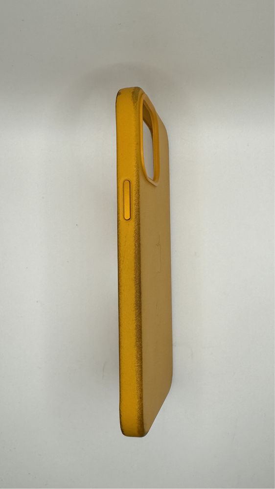 Oryginalne Skorzane Etui Iphone 12 Pro Max w kolorze Yellow