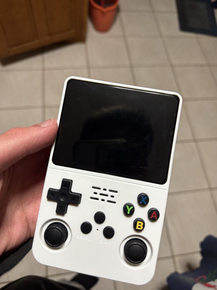 Consola com +10.000 jogos (PSP,NITENDO…)
