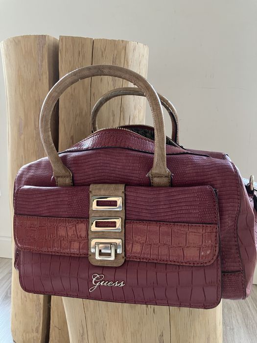 Oryginalna torebka marki Guess – odcienie różu/beżu