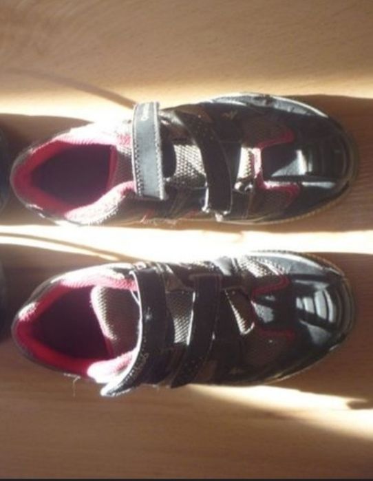 Buty trekingowe Brugi rozm.32 plus półbuty rozm. 31 gratis