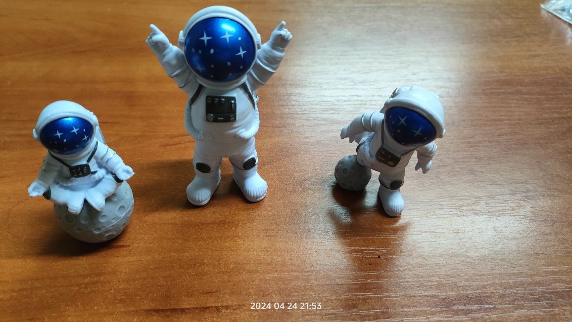 Ozdobne figurki astronauci