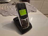 Nokia 8810 plus ładowarka  CGE-1