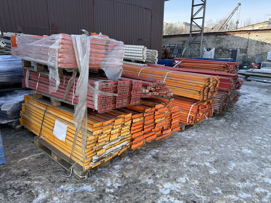 Палетні стелажі