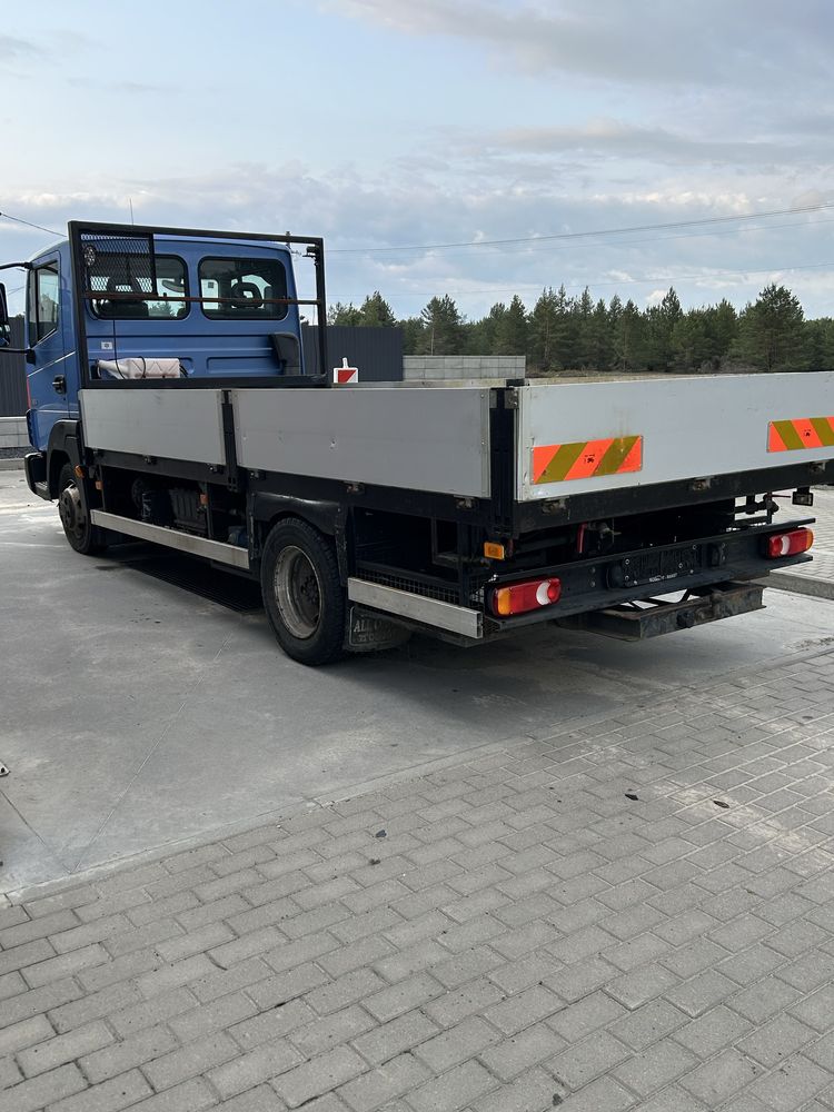 Nissan Atleon Skrzyniowy