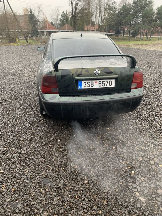 Нерозмитнений пасат 2.0 бензин