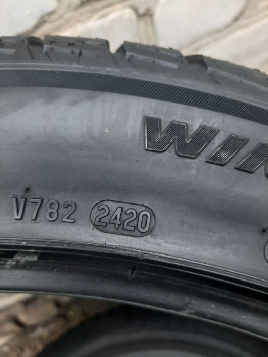 Шини б/у 245/45R19 Pirelli зима 2 шт.