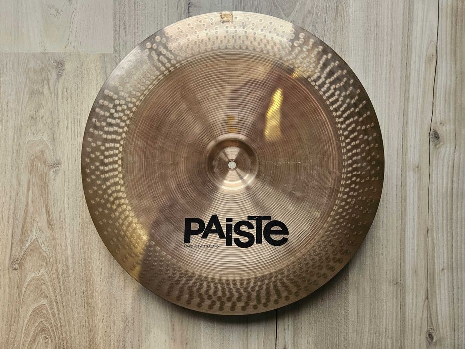 Talerz perkusyjny china 18" Paiste 502 - dobra do nauki / do rocka