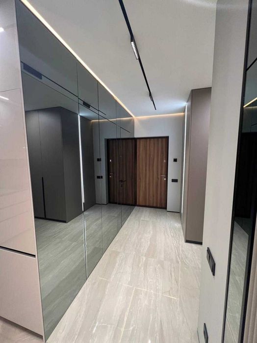 Ексклюзивна квартира з авторським ремонтом 50м2. Є гардеробна.