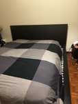Cama Malm KingSized com coclchão (mesas de cabeceira opcional)