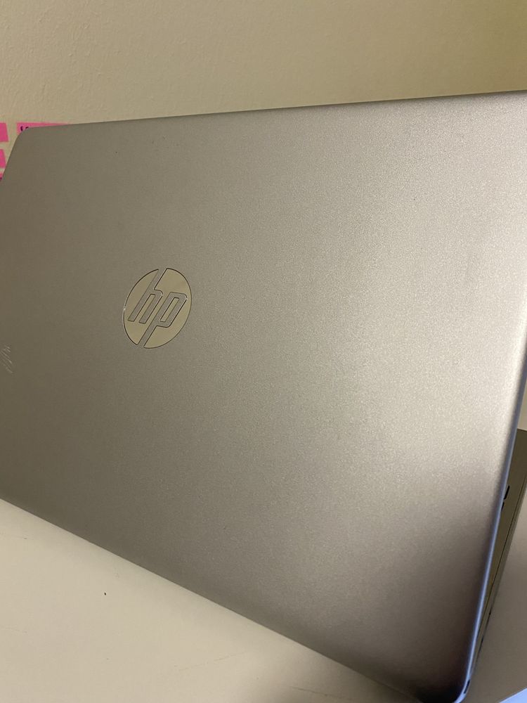 Portatil HP com caixa e carregador