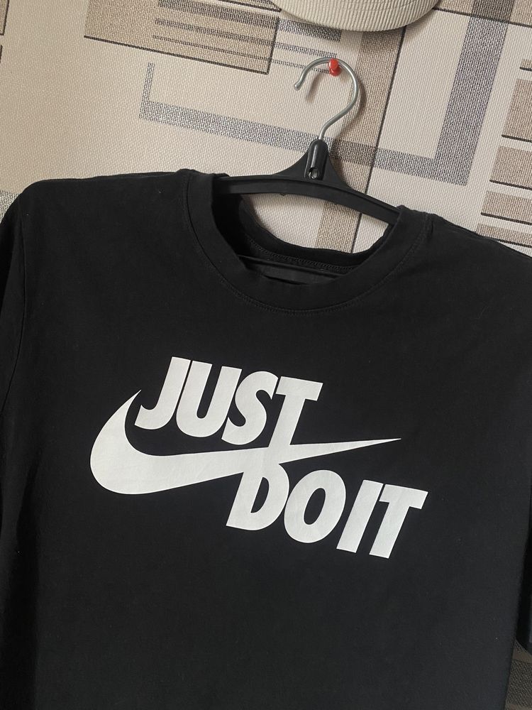 Футболка Nike  найк