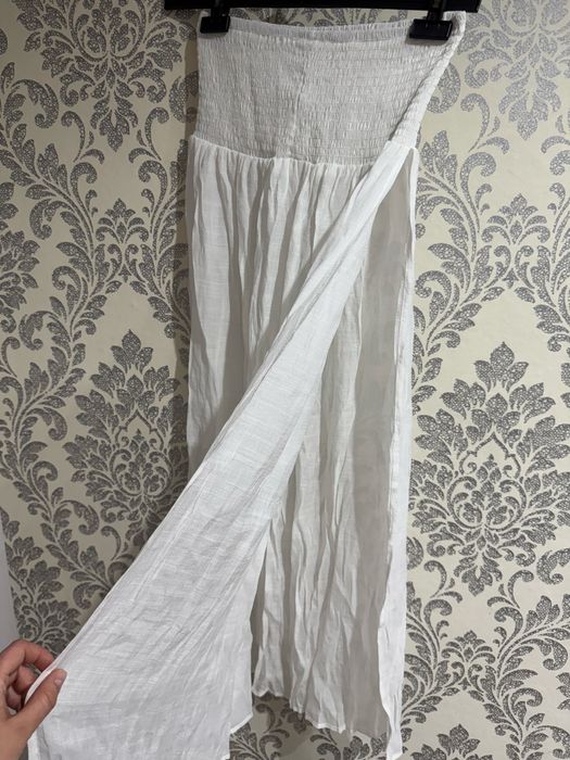 Spodnica z rozporkiem na plaze m