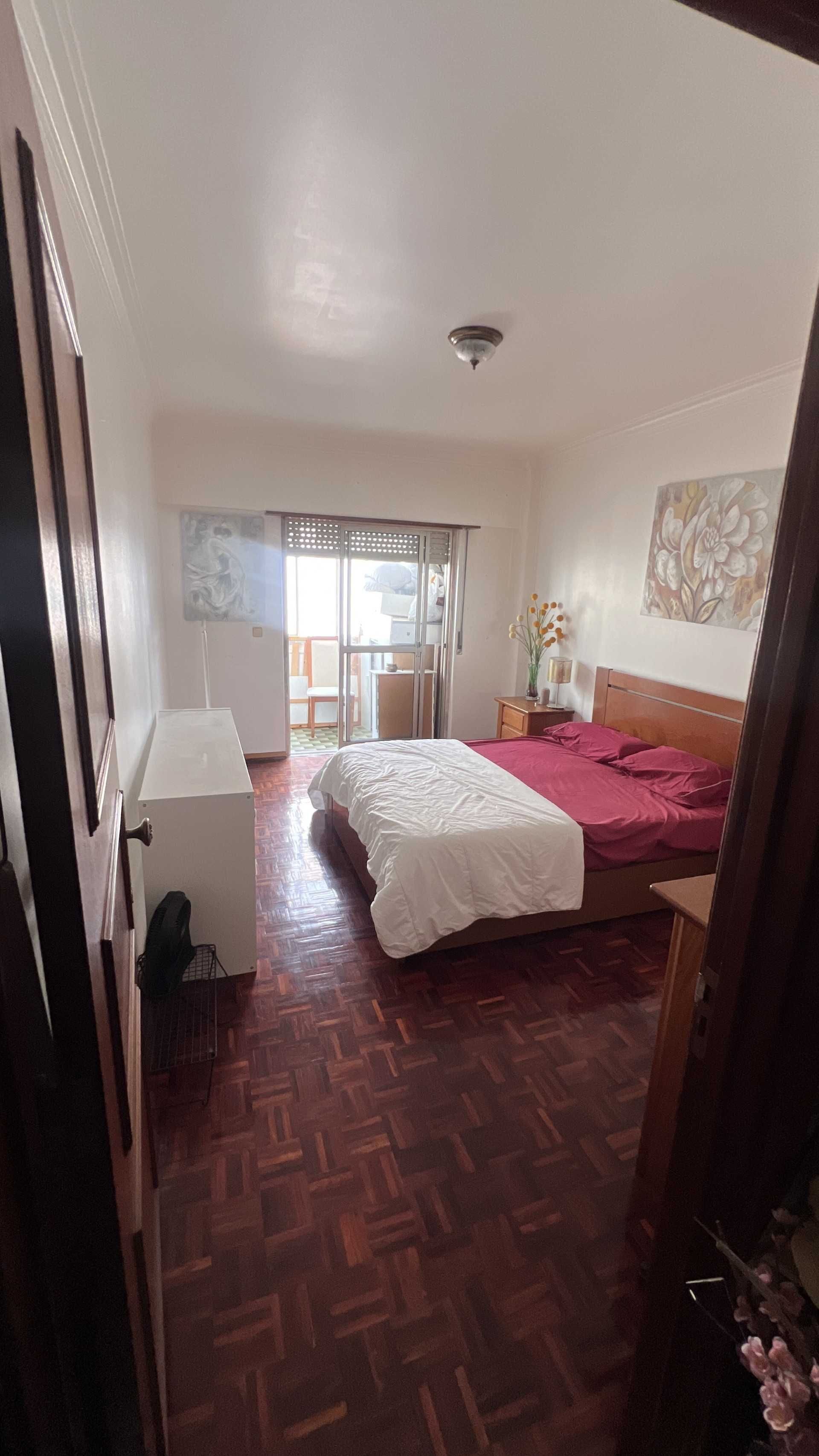 Quarto para arrendar apenas mulher