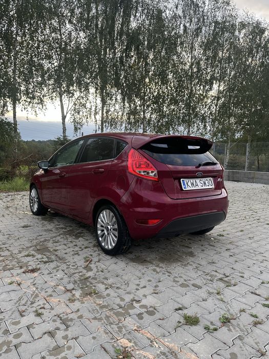Ford Fiesta mk7 . Gaz . Nowa butla . Świetny stan .