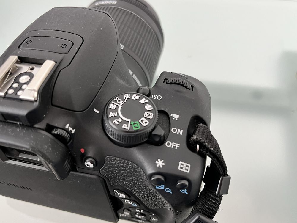 Canon DSLR EOS 700D