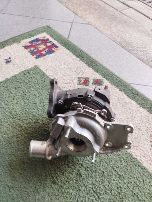 Turbo Toyota Auris 1.4 D-4D 2012