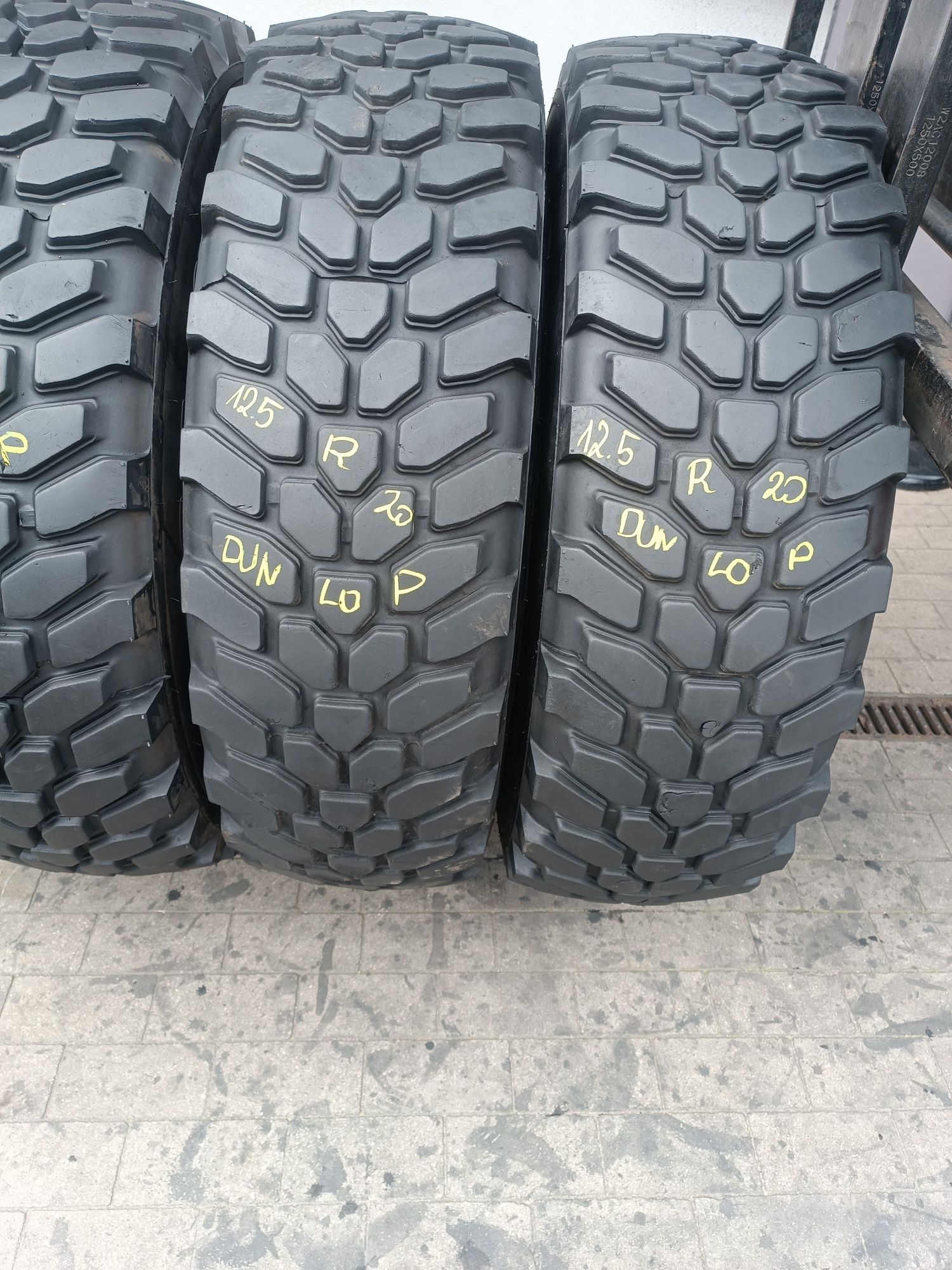 12.5R20 Dunlop SP PG8 MPT opony przemysłowe 12.5-20
