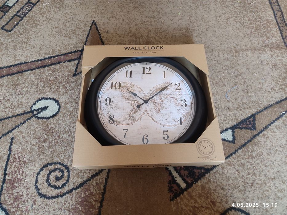 Nowy czarny zegar ścienny Mapa świata 38 cm