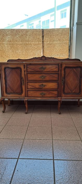 Vendo móvel em madeira