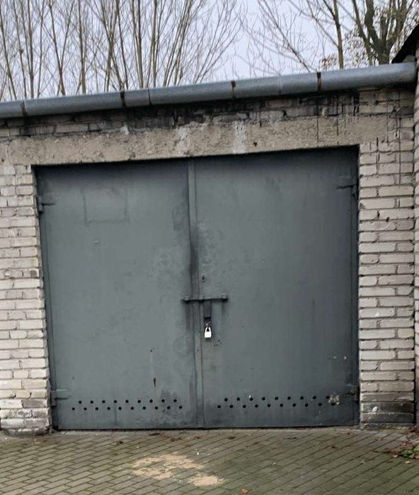 Garaż murowany - 16,5 m2