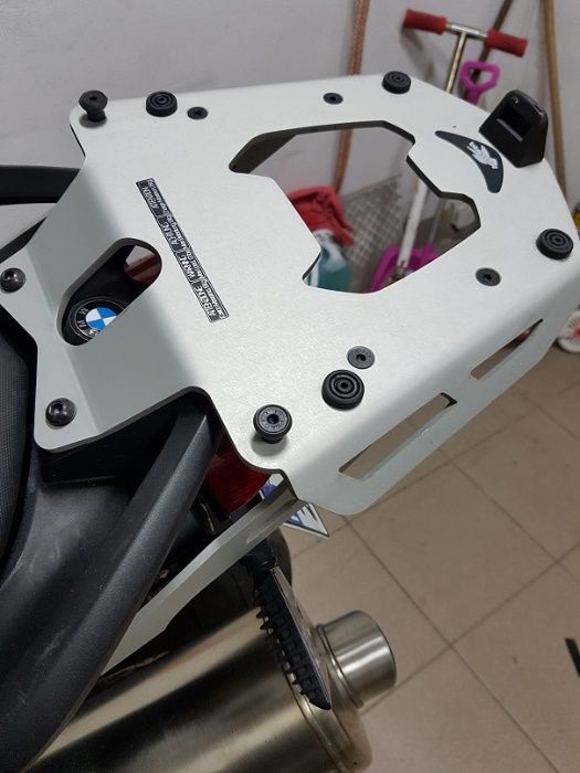 SRA691 GIVI stelaż centr. BMW F800R (09>18) monokey z płytą aluminiową