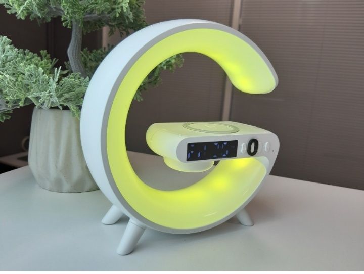 Світильник з бездротовою зарядкою smart light Колонка світиться