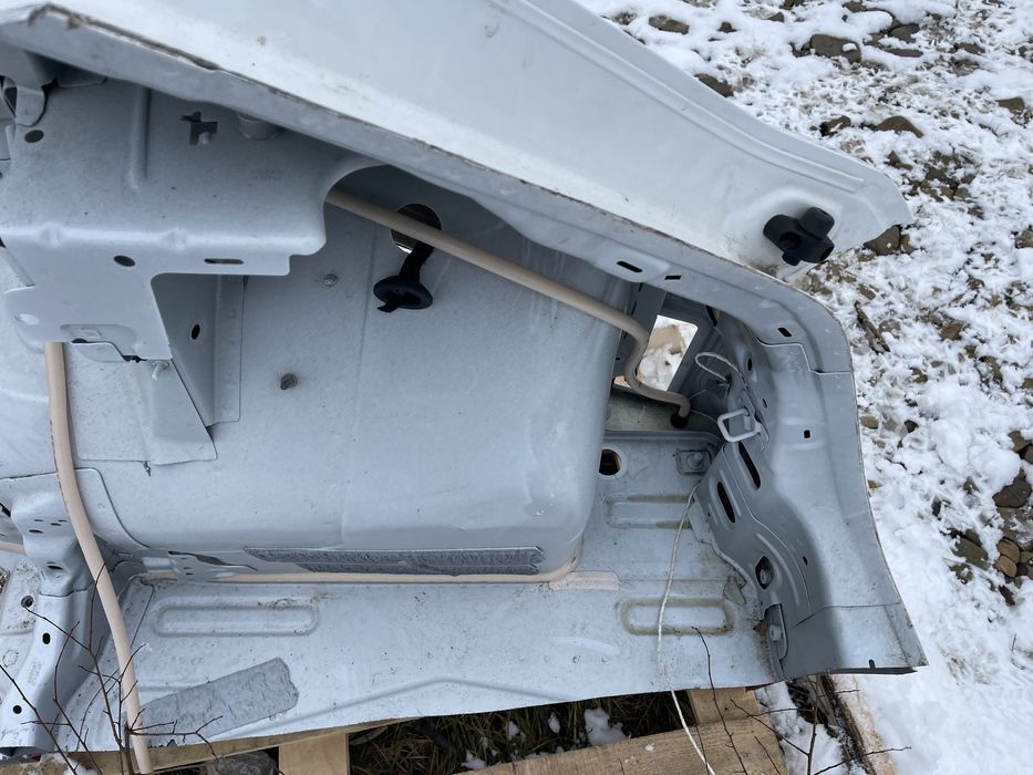 Чверть задня права колір чверть T9 / Y9C AUDI Q3 83A 2019-