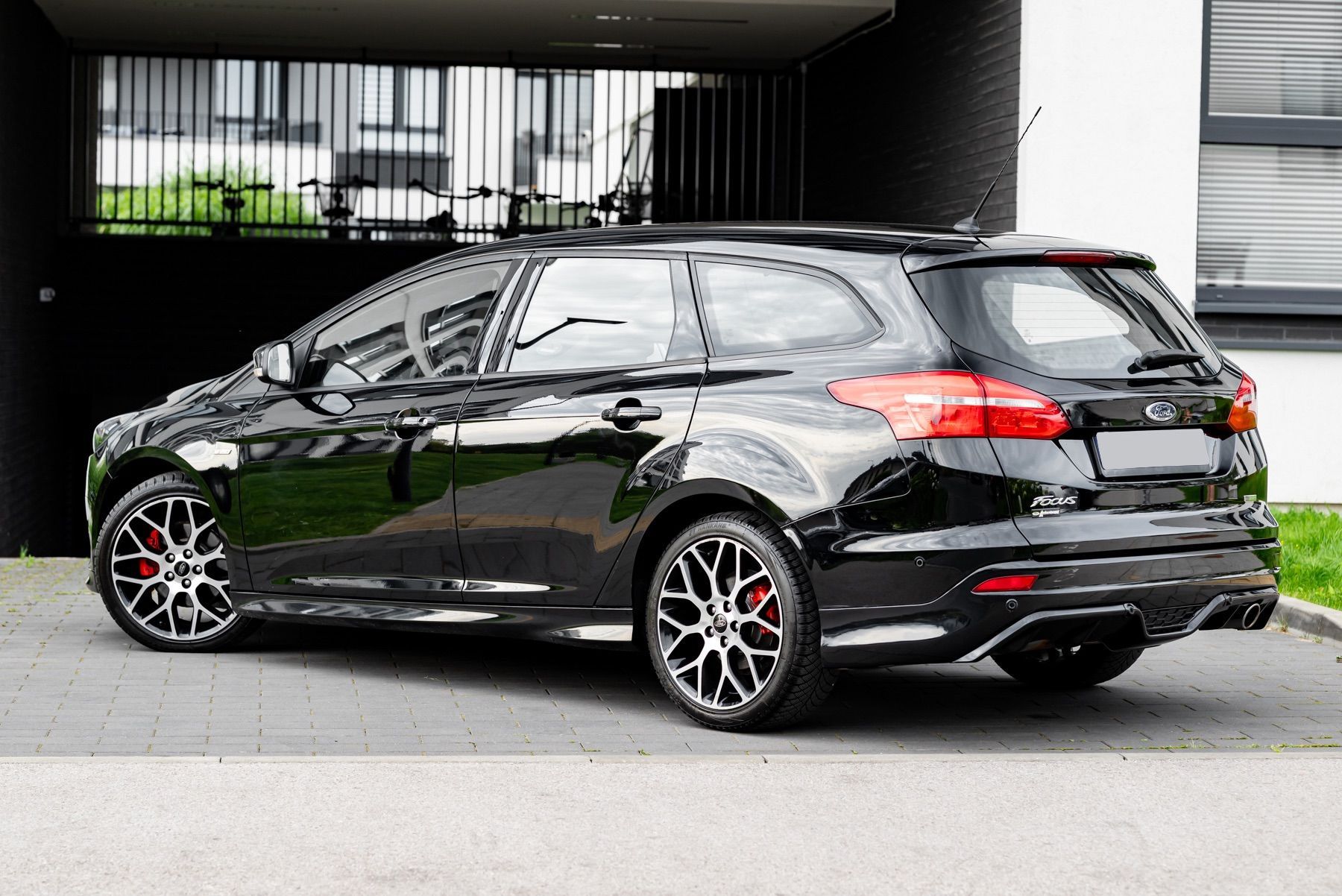 Ford Focus ST Line LED Sync Super