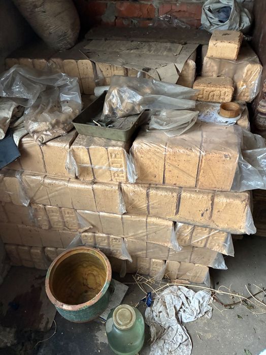 Дрова, доски для палива, брикети RUF