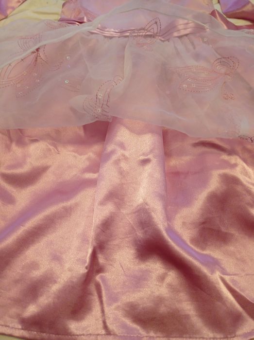 Платье на девочку.