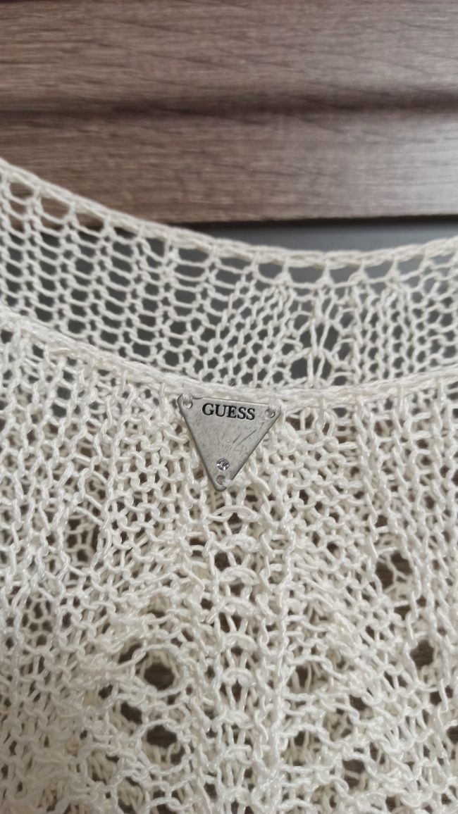 Кофтина бренду Guess