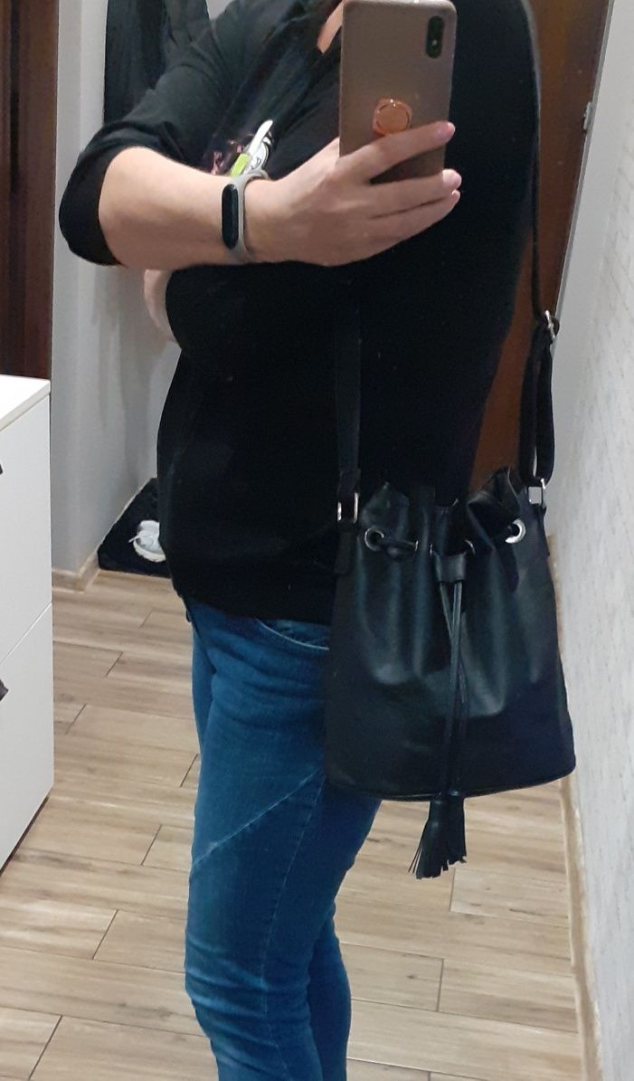 Torebka czarna H&M worek.
