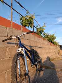 Bicicleta dirt jump